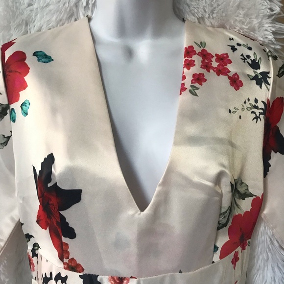 Beautiful Retro Pinup Dress - Picture 4 of 10